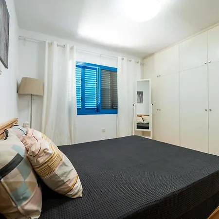 Beachfront Mediterranean Escape 3bd Sea View *