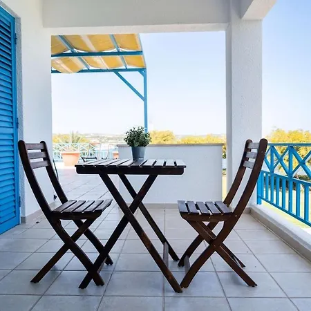 Beachfront Mediterranean Escape 3bd Sea View * Pentakomo