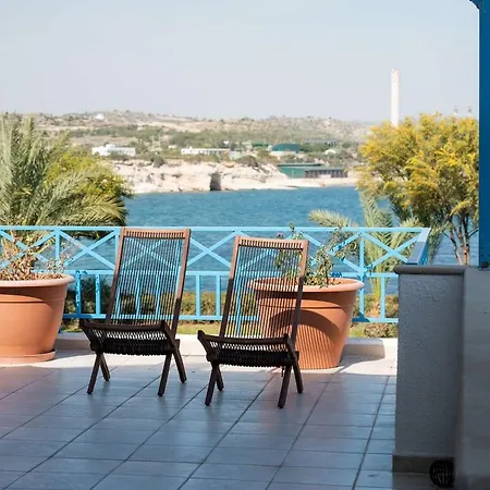 Beachfront Mediterranean Escape 3bd Sea View * Pentakomo
