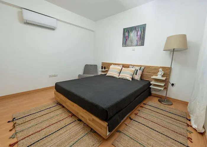 Beachfront Mediterranean Escape 3bd Sea View Apartmán *