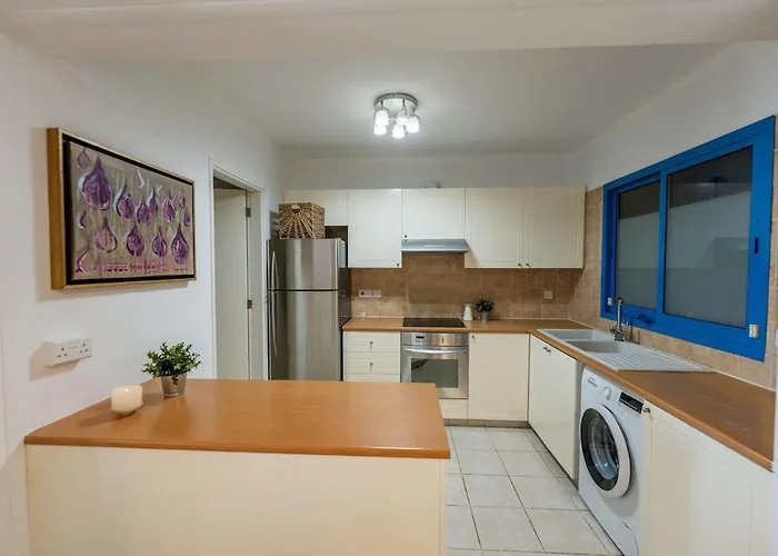 Apartmán Beachfront Mediterranean Escape 3bd Sea View